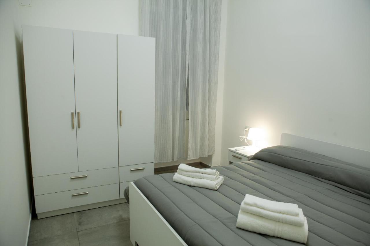 Na' Stanza In Piazza Apartman Nápoly Kültér fotó