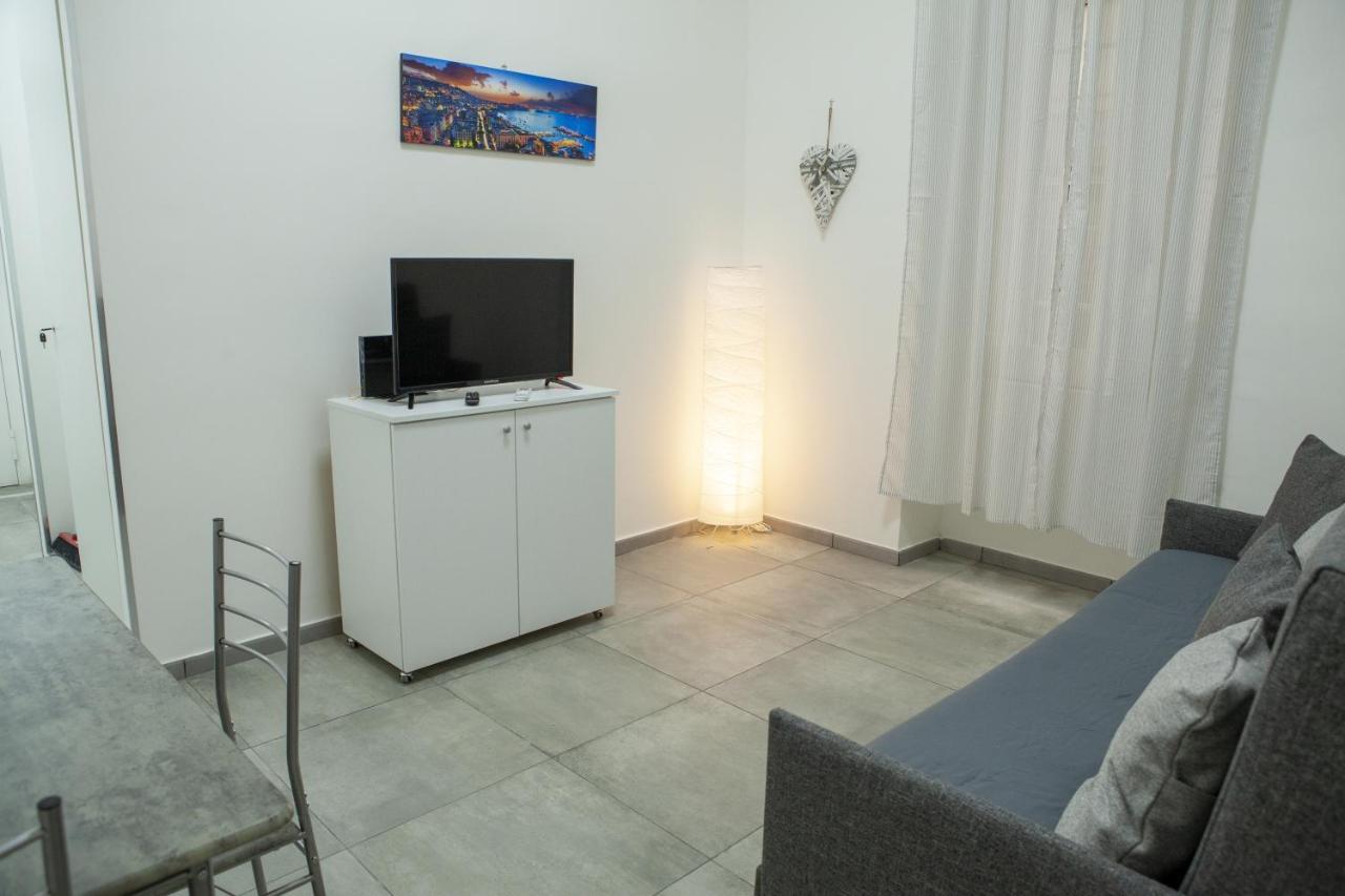 Na' Stanza In Piazza Apartman Nápoly Kültér fotó