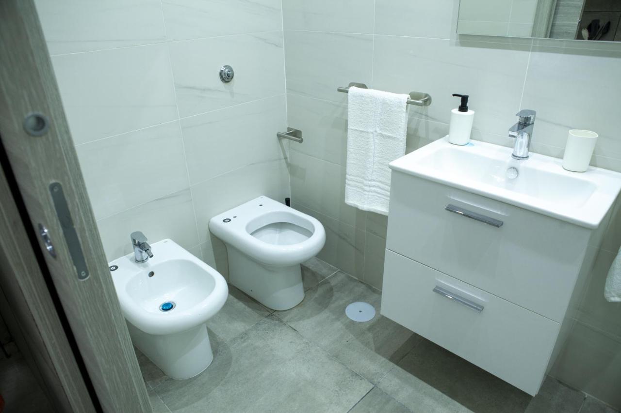 Na' Stanza In Piazza Apartman Nápoly Kültér fotó
