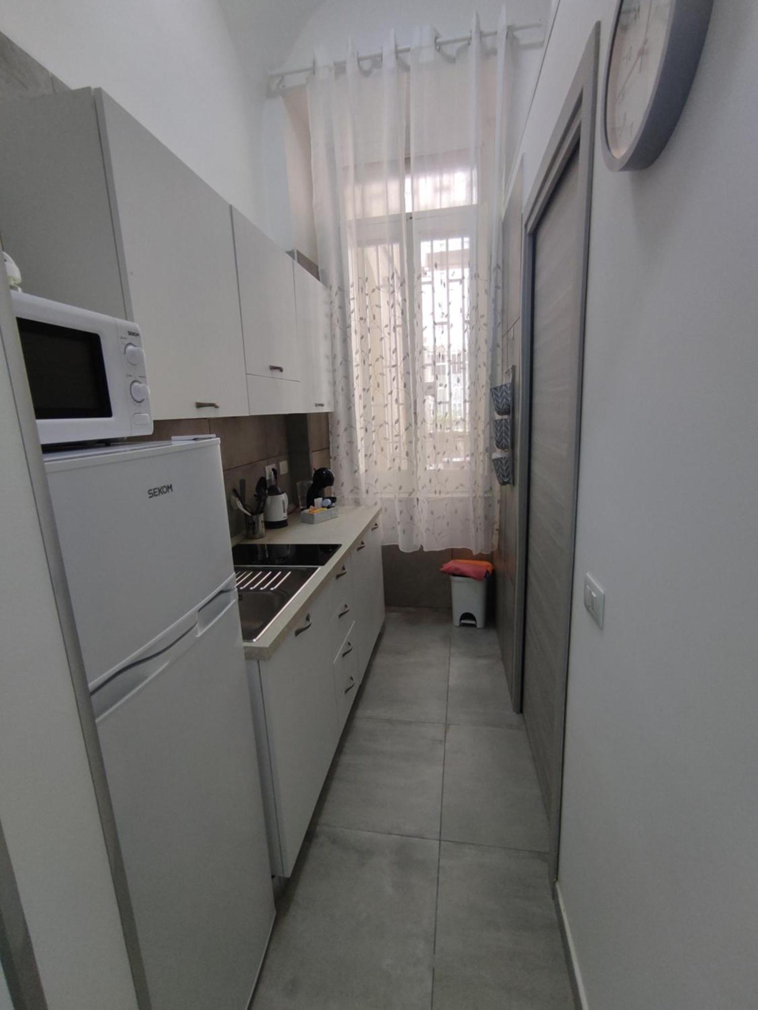 Na' Stanza In Piazza Apartman Nápoly Kültér fotó